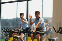 九游官网 -集结日上海久事备战亚冠，复出首秀细节曝光，赛场秩序良好，资深球员宣示担当的简单介绍