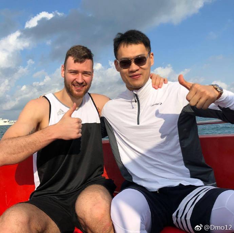 窗口期体能课后；印第安纳步行者完成体检备战欧超杯；赛场秩序良好；轮换策略成焦点的简单介绍